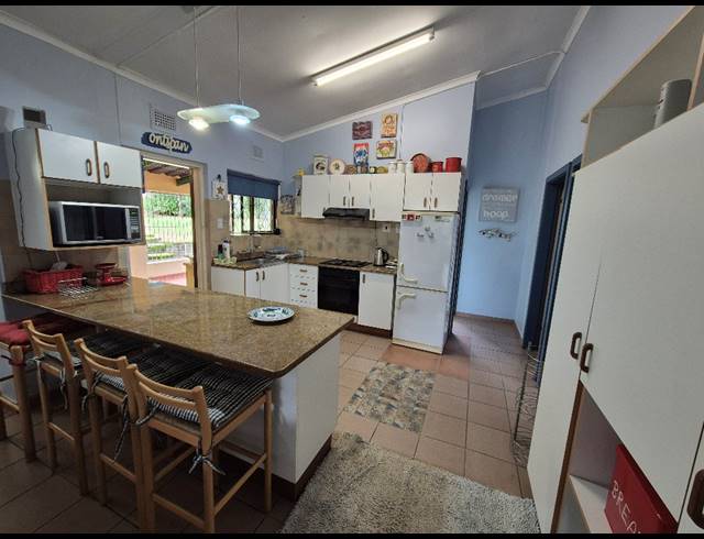 4 BEDROOM HOUSE FOR SALE IN UVONGO